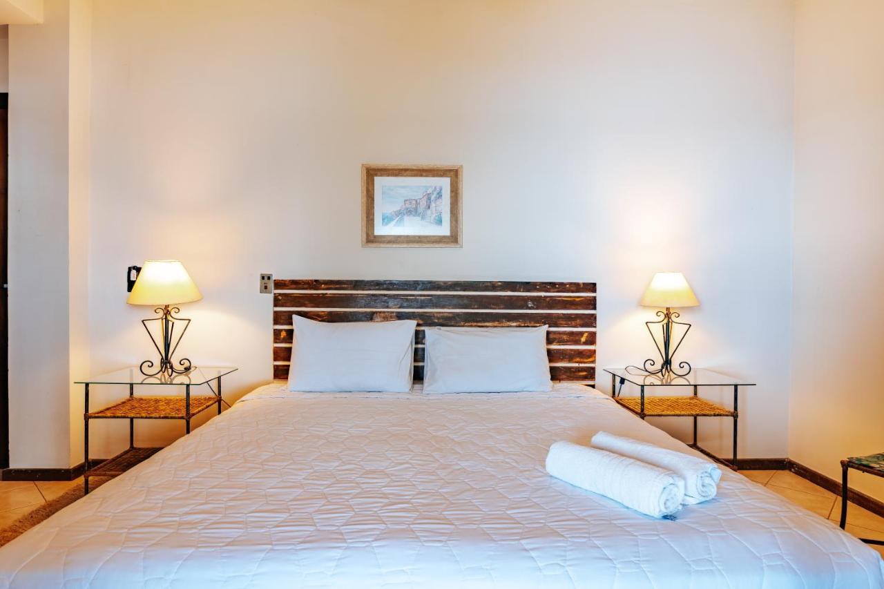 Hotel Cave Do Sol São Pedro da Aldeia エクステリア 写真